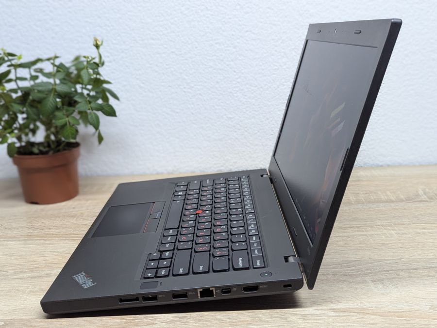 Ноутбук Б/В Lenovo ThinkPad T460P, Intel Core i5-6300HQ, DDR4 8 GB, SSD 128GB, 14" Full HD