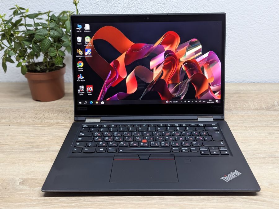 Ноутбук Б/В Lenovo ThinkPad X390 Yoga, Intel Core i7-8565U, DDR3, SSD 256GB, 13" Full HD Сенсор