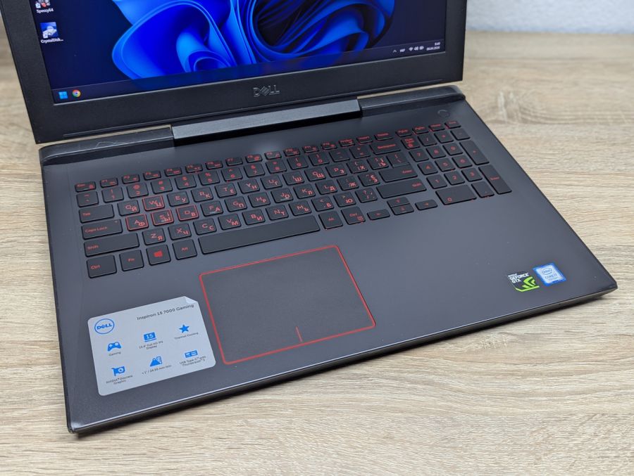 Ноутбук Б/В Dell Inspiron 15 7000 Gaming, Intel Core i7-7700HQ, DDR4 16 GB, SSD 500GB + HDD 1TB, NVIDIA GeForce GTX 1060 6Gb, 15.6" 4K
