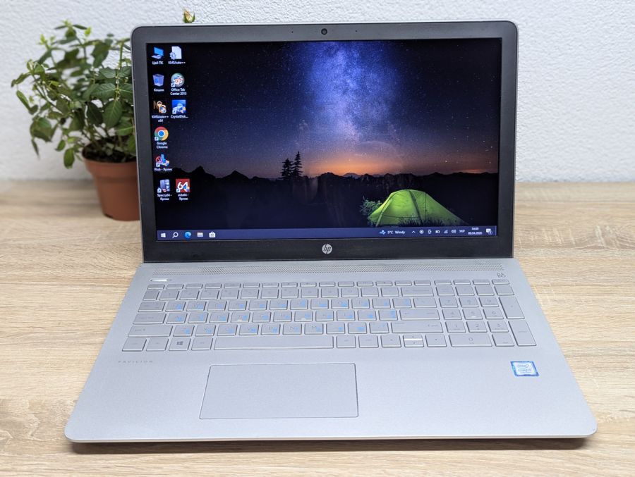 Ноутбук Б/В HP Pavilion Laptop 15, Intel Core i7-7500U, DDR4 16 GB, SSD 256GB, 15.6" Full HD Сенсор