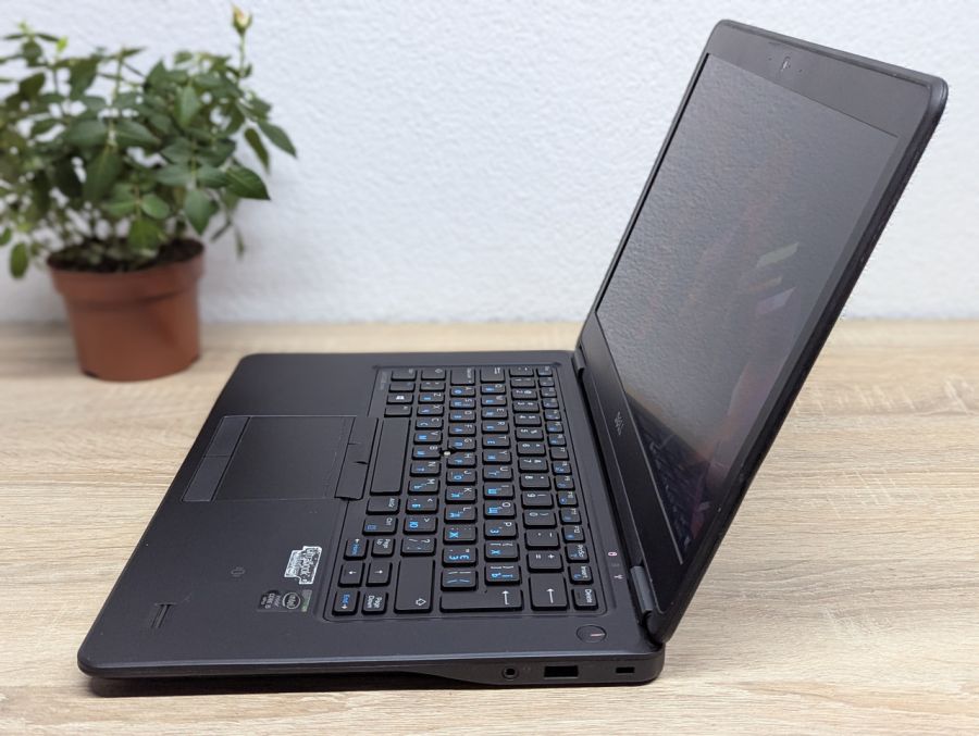 Ноутбук Б/В Dell Latitude E7450, Intel Core i5-5300U, DDR3 8 GB, SSD 128GB, 14" Full HD [ProductHub SKU Dell535]
