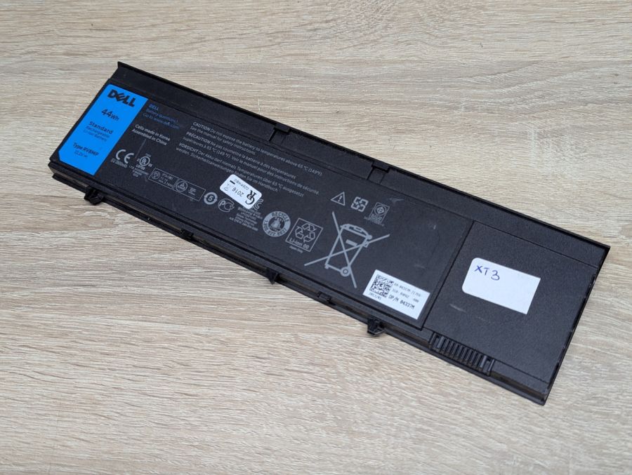 Б/В Оригінальна акумуляторна батарея Dell RV8MP