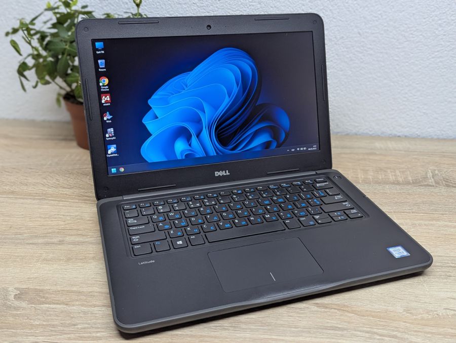 Ноутбук Б/В Dell Latitude 3380, Intel Core i5-7200U, DDR4 8 GB, SSD 128GB, 13.3" HD [ProductHub SKU Dell539]