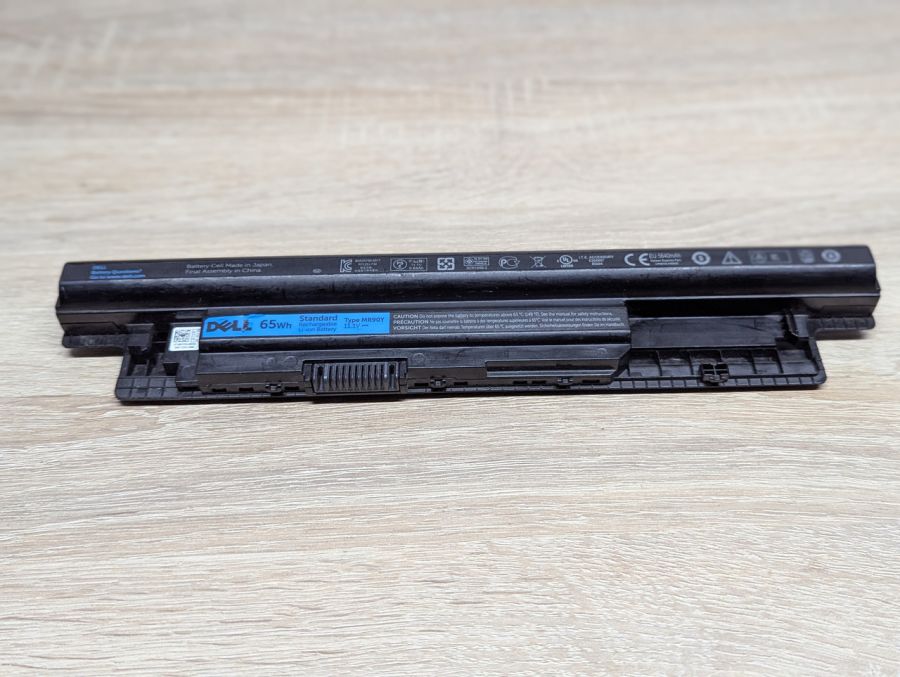 Б/В Акумуляторна батарея Dell MR90Y