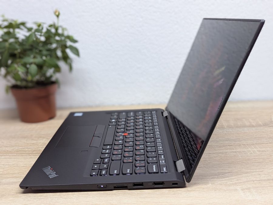 Ноутбук Б/В Lenovo ThinkPad X390 Yoga, Intel Core i5-8265U, DDR3, SSD 128GB, 13" Full HD Сенсор