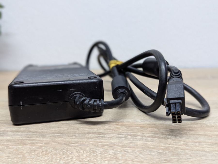 Б/В Блок живлення Dell D220P-01 220W серія DA-2