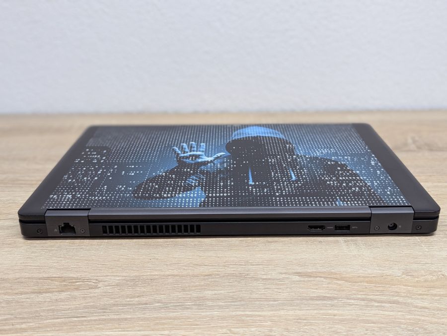 Ноутбук Б/В Dell Latitude 5580, Intel Core i5-6440HQ, DDR4 8 GB, SSD 128GB, 15.6" Full HD