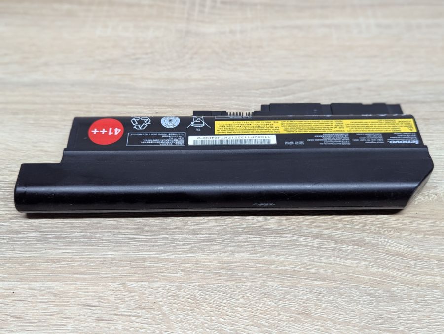 Б/В Оригінальна акумуляторна батарея Lenovo 42T4619,42T4511,92P1132