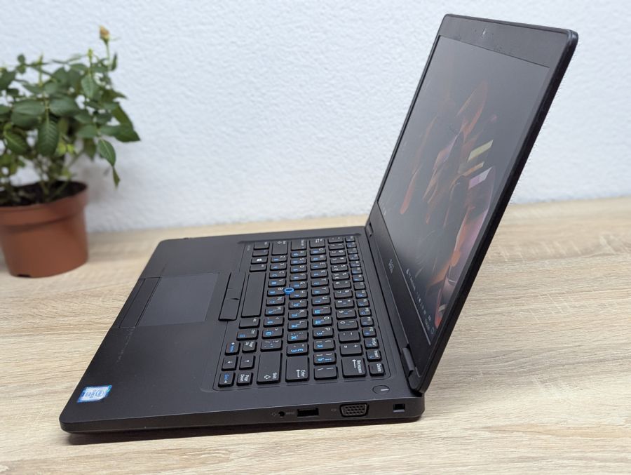 Ноутбук Б/В Dell Latitude 5480, Intel Core i5-6440HQ, DDR4 8 GB, SSD 128GB, 14" Full HD