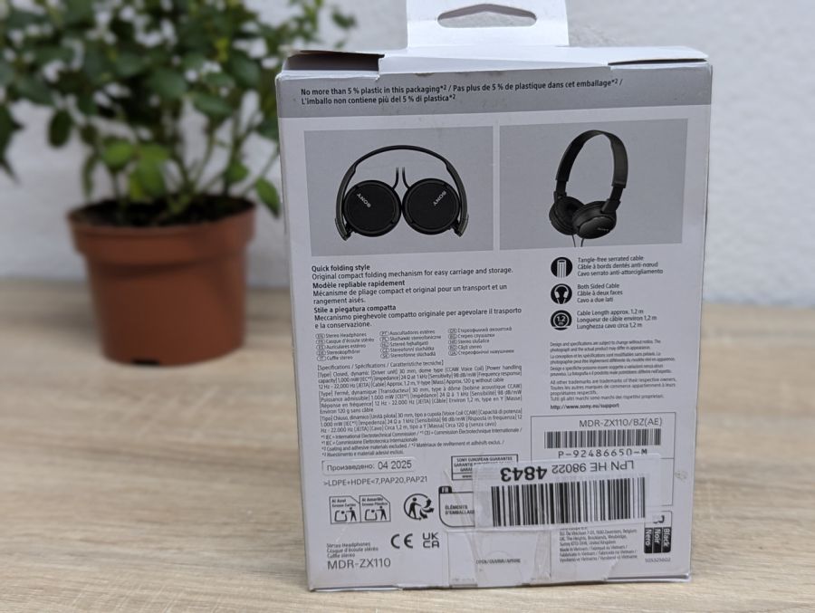 Новий Дротові навушники Sony MDR-ZX110