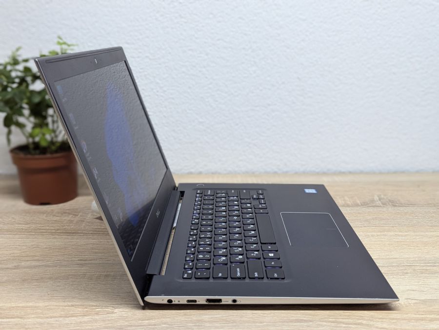 Ноутбук Б/В Dell Vostro 5471, Intel Core i5-8250U, DDR4 8 GB, SSD 256GB, 14" Full HD