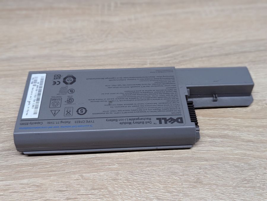 Б/В Акумуляторна батарея Dell CF623