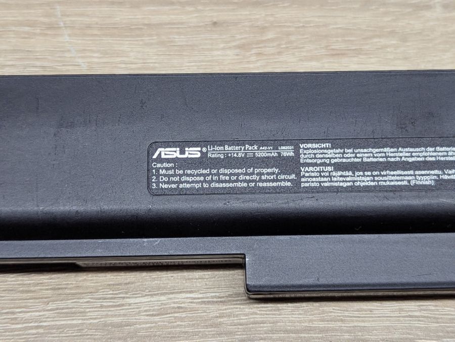 Б/В Оригінальна акумуляторна батарея Asus A42-V1,L082031 [ProductHub SKU A42-V1]