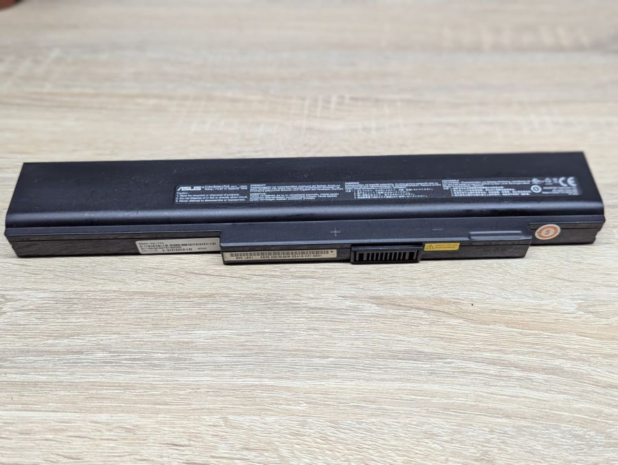 Б/В Оригінальна акумуляторна батарея Asus A42-V1,L082031 [ProductHub SKU A42-V1]
