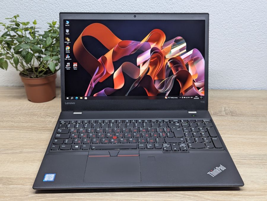 Ноутбук Б/В Lenovo ThinkPad T570, Intel Core i5-7300U, DDR4 8 GB, SSD 256GB, 15.6" Full HD