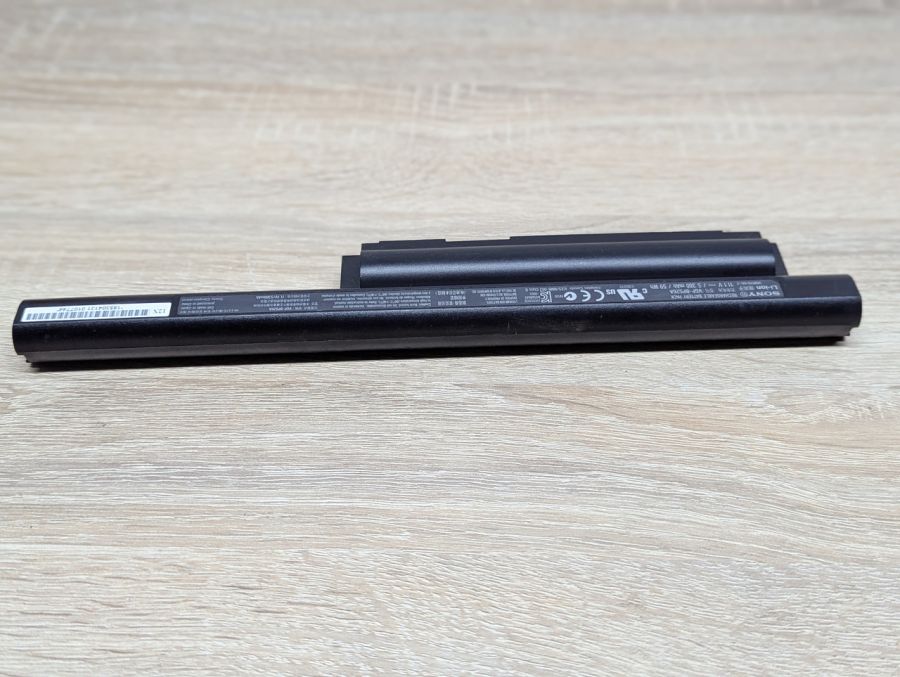 Б/В Оригінальна акумуляторна батарея Sony VGP-BPS26A