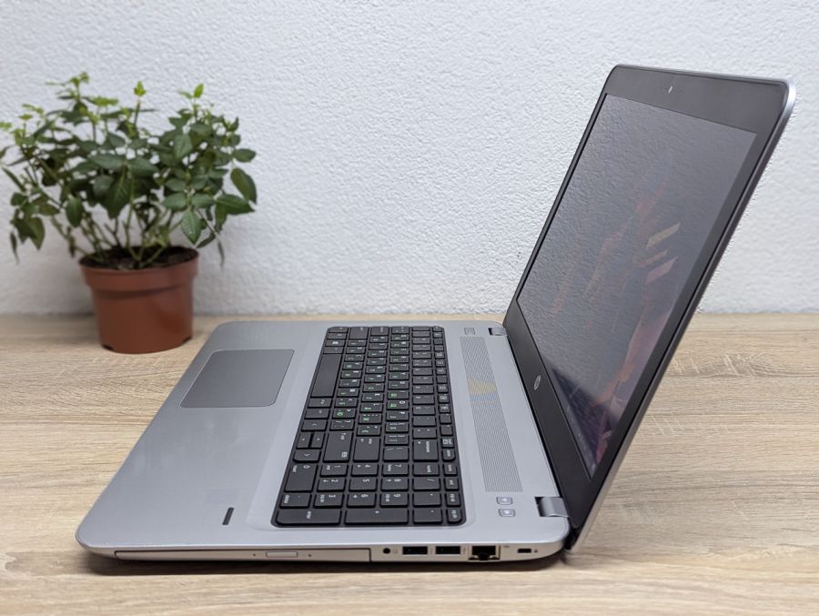 Ноутбук Б/В HP ProBook 450 G4, Intel Core i5-7200U, DDR4 8 GB, SSD 128GB, 15.6" Full HD