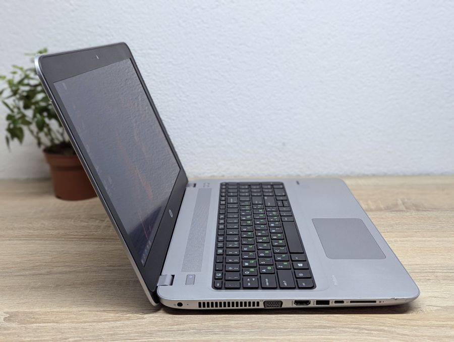 Ноутбук Б/В HP ProBook 450 G4, Intel Core i5-7200U, DDR4 8 GB, SSD 128GB, 15.6" Full HD
