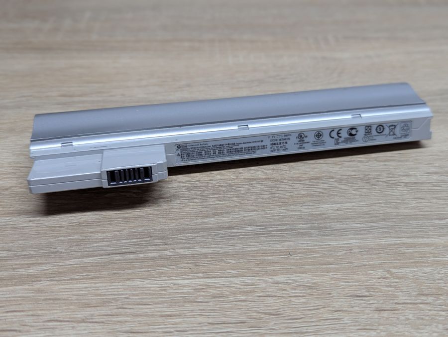 Б/В Оригінальна акумуляторна батарея HP ED06,HSTNN-DB2C