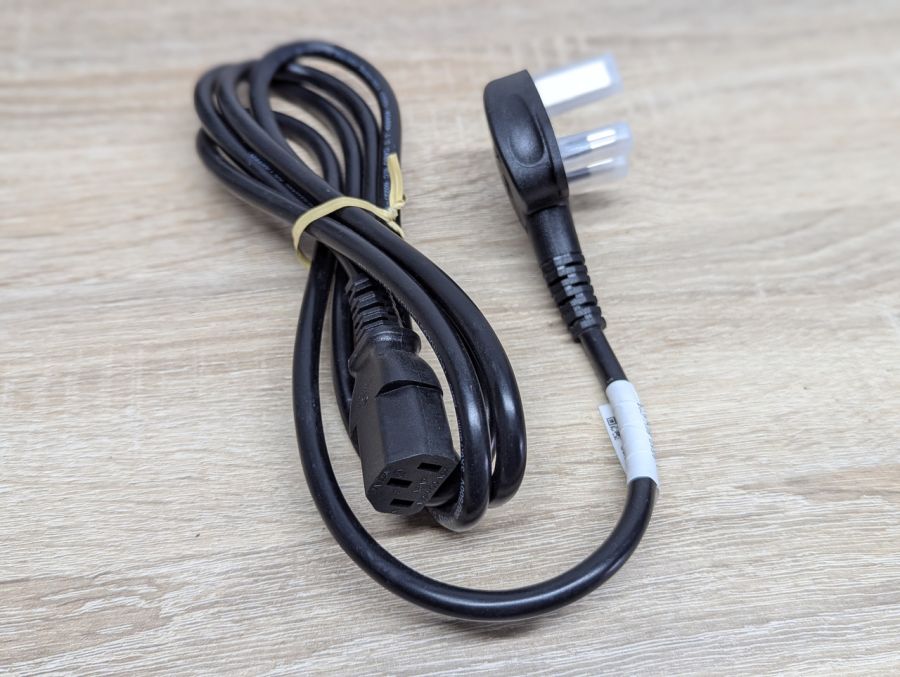 Новий Оригінальний кабель живлення IEC C13 з вилкою тип G [ProductHub SKU IECC13]
