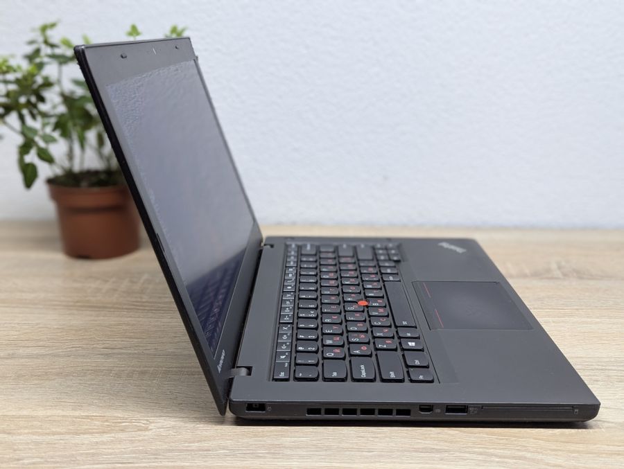 Ноутбук Б/В Lenovo ThinkPad T440, Intel Core i5-4210U, DDR3 8 GB, SSD 128GB, 14" HD [ProductHub SKU L567]