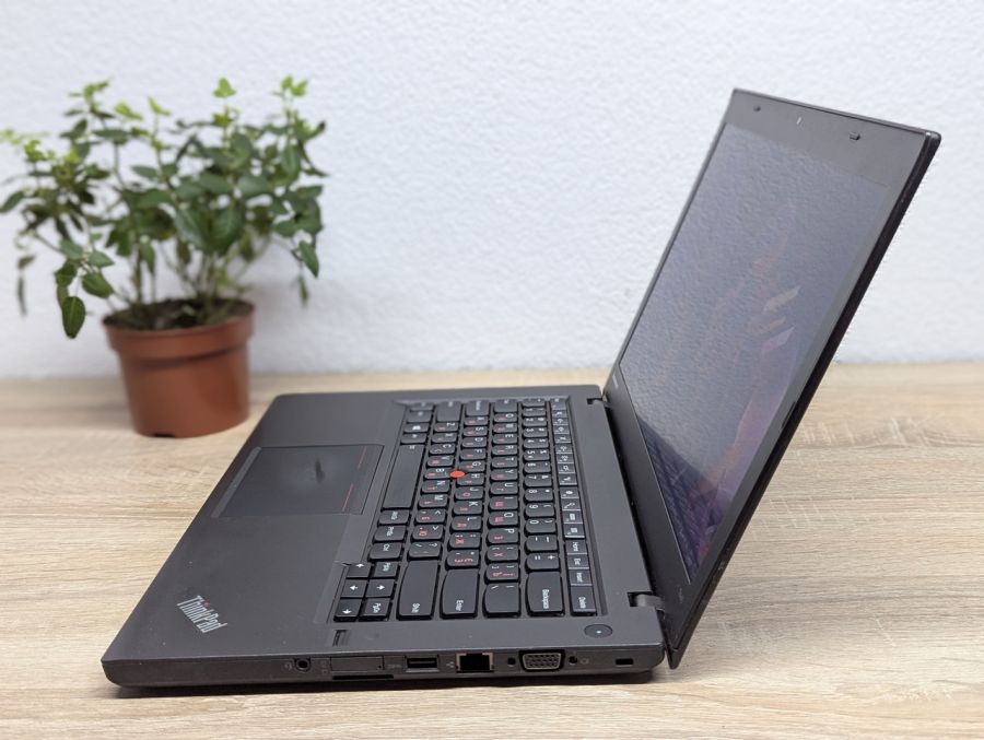Ноутбук Б/В Lenovo ThinkPad T440, Intel Core i5-4210U, DDR3 8 GB, SSD 128GB, 14" HD [ProductHub SKU L567]