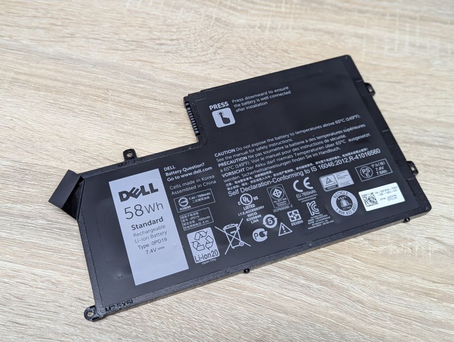 Б/В Оригінальна акумуляторна батарея Dell 0PD19