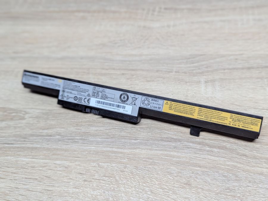 Б/В Оригінальна акумуляторна батарея Lenovo L13M4A01