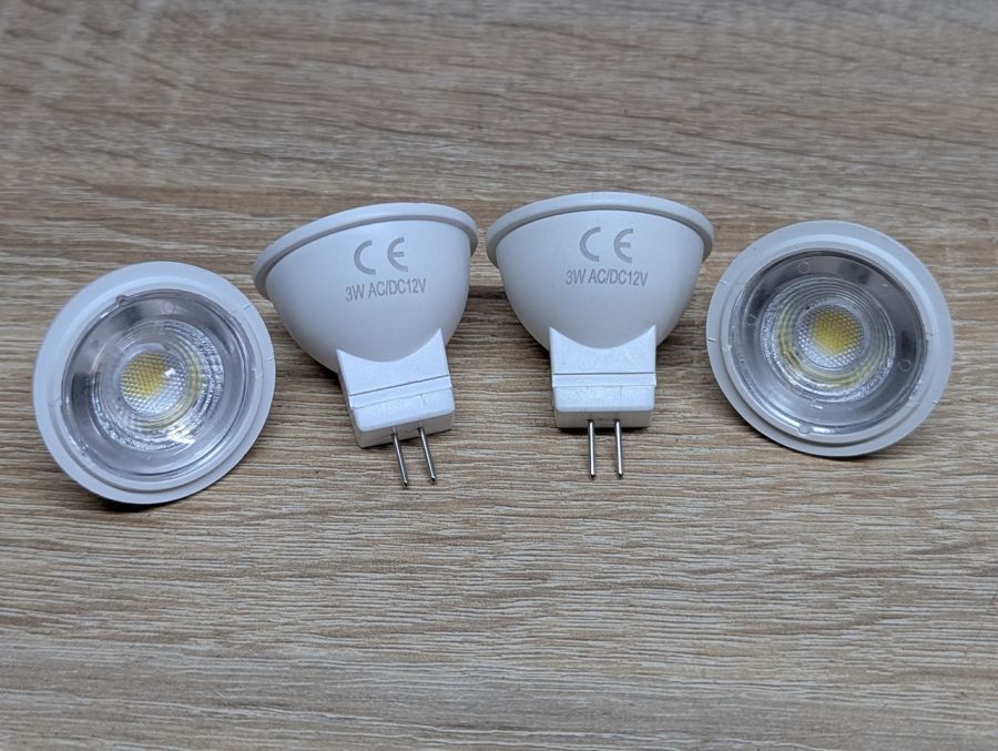 Новий Cвітлодіодні (LED) лампи точкового освітлення 12 В MR11 4шт