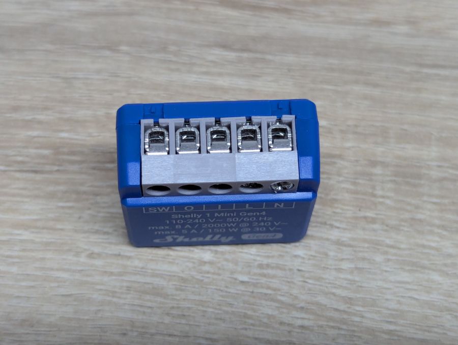 Новий Розумне реле Shelly 1 Mini Gen4