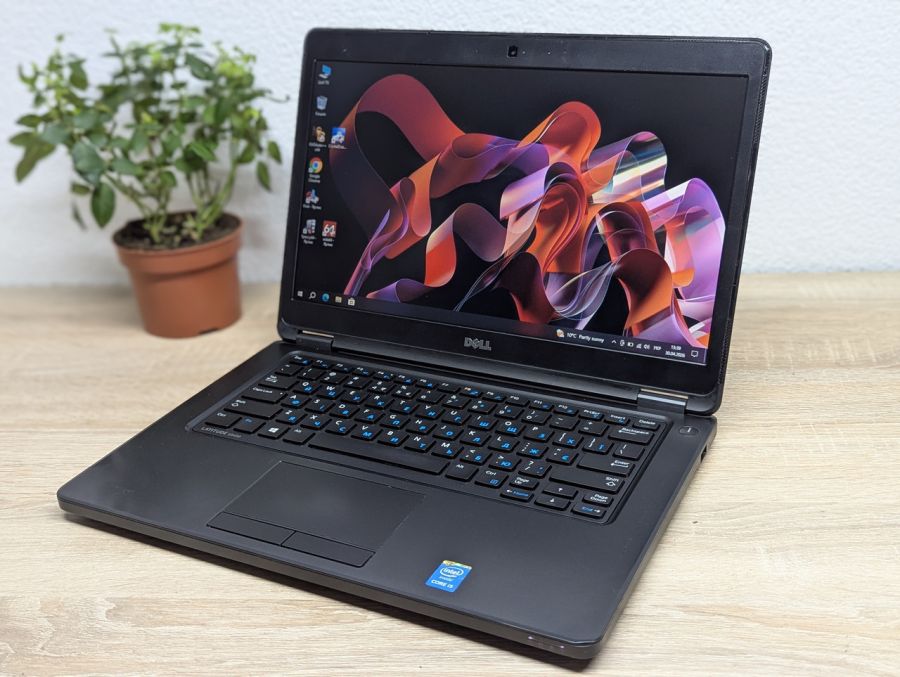 Ноутбук Б/В Dell Latitude E5450, Intel Core i5-5200U, DDR3 8 GB, SSD 128GB, 14" HD