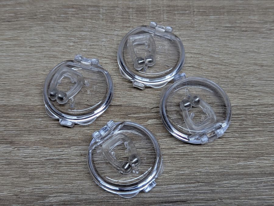 Новий Магнітна кліпса від хоропіння 4шт [ProductHub SKU NMNAD(13)]