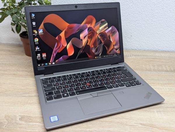 Ноутбук Б/В Lenovo ThinkPad L390, Intel Core i3-8145U, DDR4 16 GB, SSD 256GB, 13" Full HD [ProductHub SKU L571]