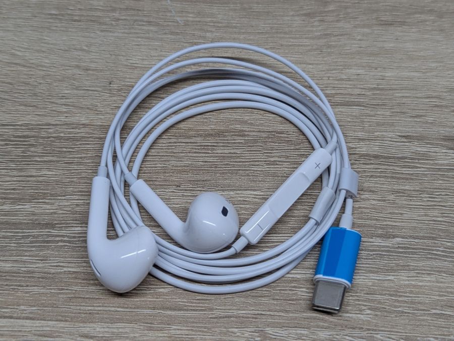 Новий Дротові навушники-вкладиші USB-C