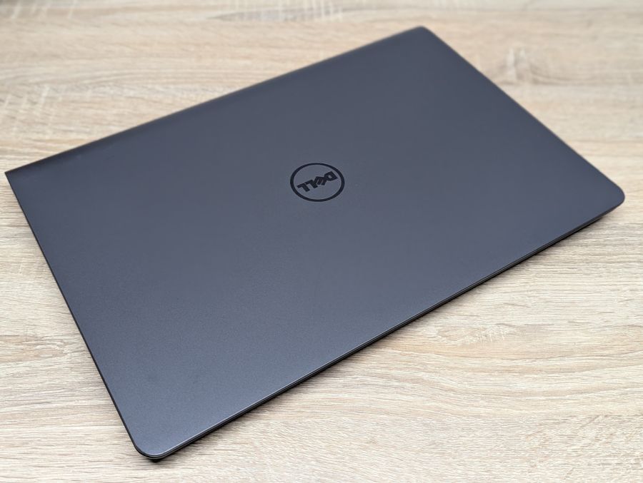 Ноутбук Б/В Dell Latitude 3550, Intel Core i5-5200U, DDR3 8 GB, SSD 256GB, NVIDIA GeForce 830M 2Gb, 15.6" Full HD