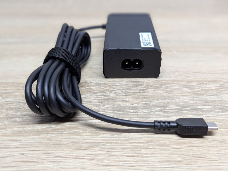 Б/В Універсальний блок живлення USB Type-C 65W