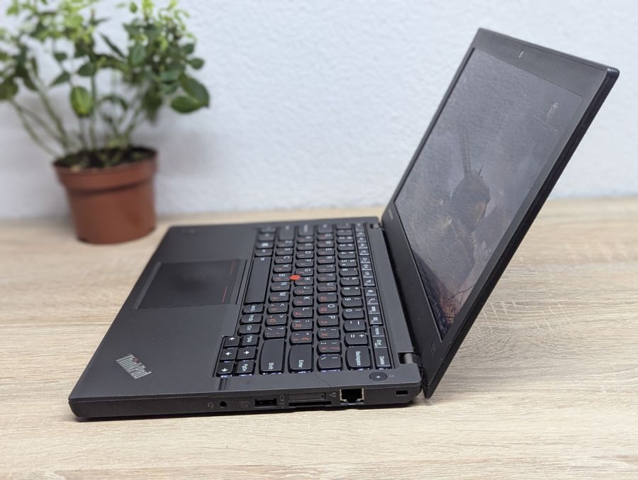 Ноутбук Б/В Lenovo ThinkPad X240, Intel Core i5-4210U, DDR3 8 GB, SSD 128GB, 12.5" HD