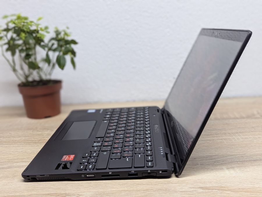 Ноутбук Б/В Fujitsu LifeBook U939X, Intel Core i5-8265U, DDR4 16 GB, SSD 256GB, 13" Full HD Сенсор