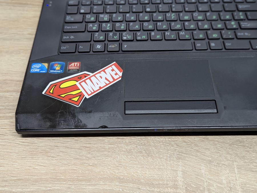 Ноутбук Б/В ASUS J73J, Intel Core i7-720QM, DDR3 6 GB, SSD 256GB + SSD 500GB, AMD Radeon HD 5800 1Gb, 17.3" HD [ProductHub SKU Asus171]