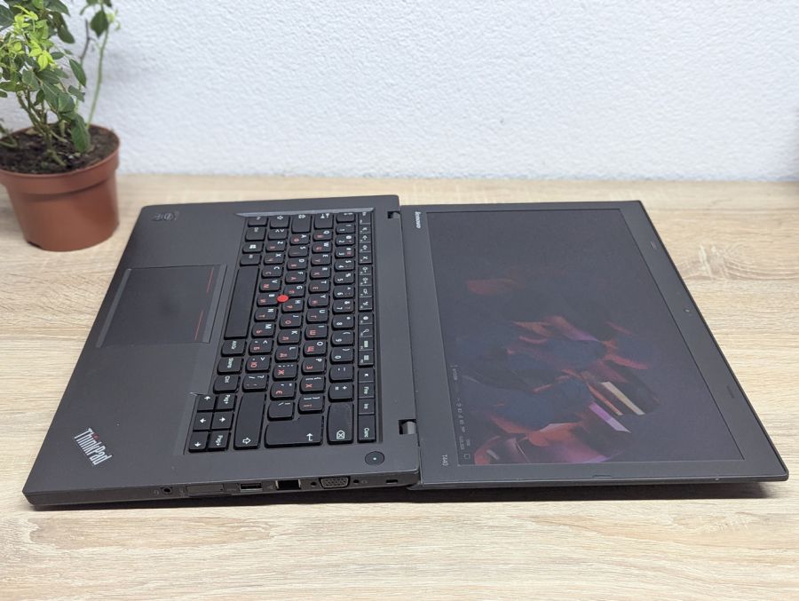 Ноутбук Б/В Lenovo ThinkPad T440, Intel Core i5-4300U, DDR3 8 GB, SSD 128GB, 14" HD