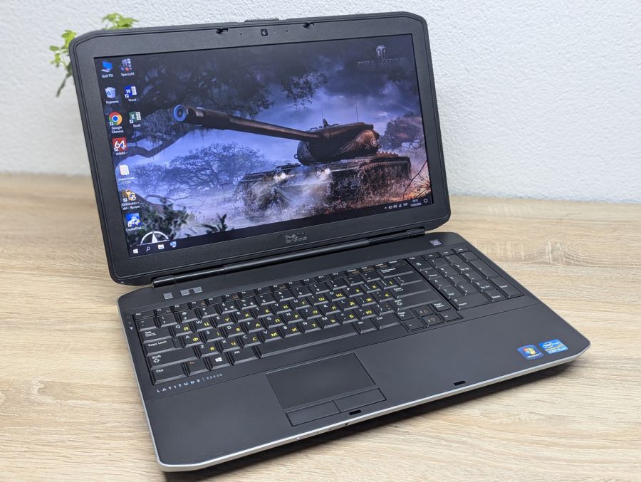 Ноутбук Б/В Dell Latitude E5530, Intel Core i5-3340M, DDR3 8 GB, SSD 128GB, 15.6" HD