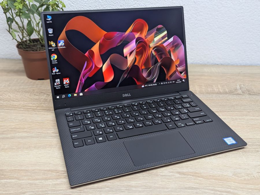 Ноутбук Б/В Dell XPS 13 9360, Intel Core i5-7200U, DDR4 8 GB, SSD 256GB, 13" Full HD