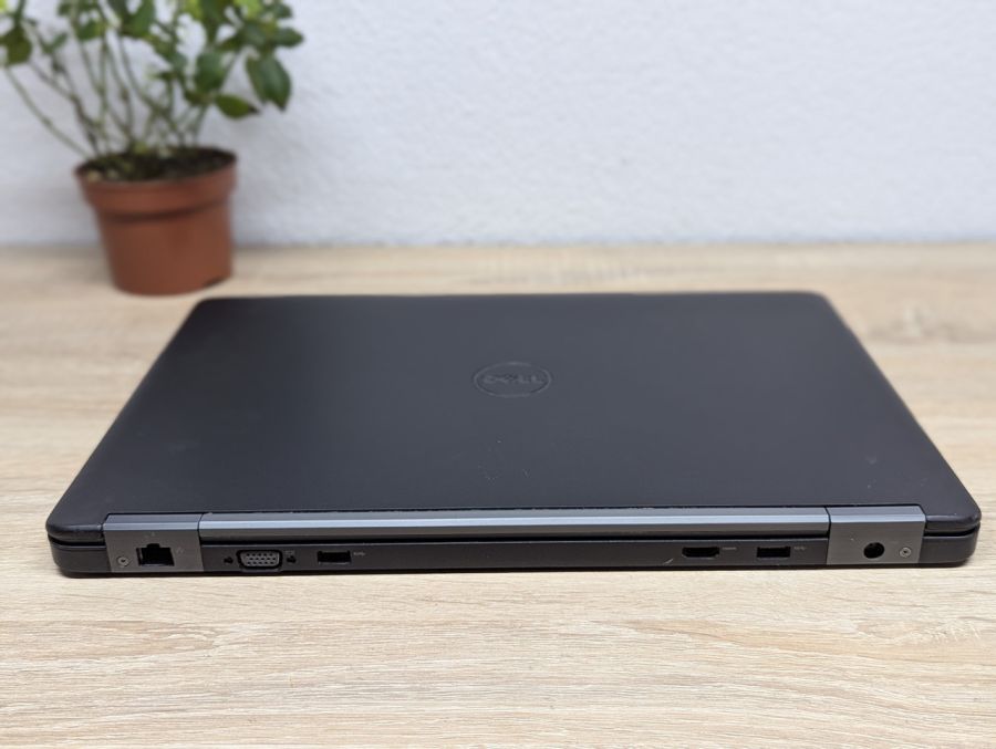 Ноутбук Б/В Dell Latitude E5550, Intel Core i5-5300U, DDR3 8 GB, SSD 128GB, 15.6" Full HD [ProductHub SKU Dell595]