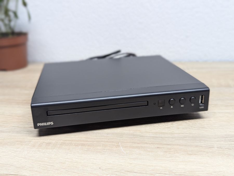 Новий DVD-програвач Philips 2000