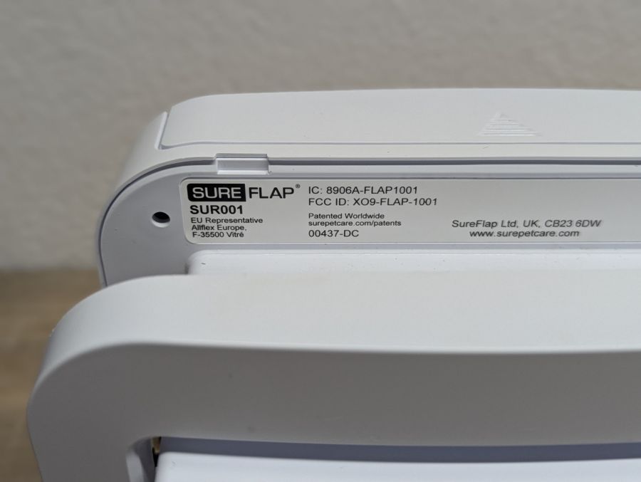 Новий Розумна дверцята для котів SureFlap Microchip [ProductHub SKU SUR001(19)]