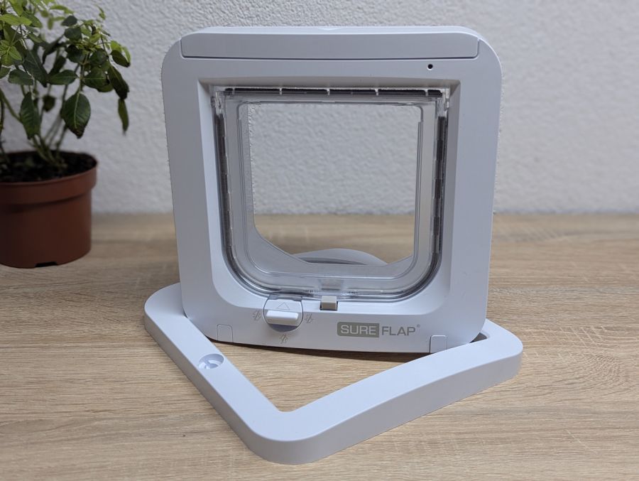 Новий Розумна дверцята для котів SureFlap Microchip [ProductHub SKU SUR001(19)]