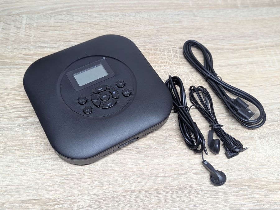 Новий Портативний CD-плеєр з Bluetooth CCHKFEI CD206BF