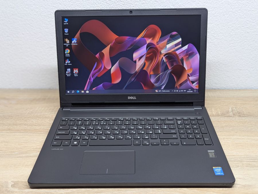 Ноутбук Б/В Dell Vostro 3560, Intel Core i3-5005U, DDR3 8 GB, SSD 128GB, 15.6" HD [ProductHub SKU Dell601]