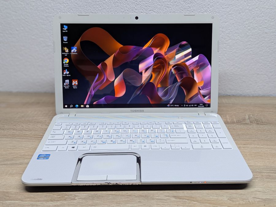 Ноутбук Б/В Toshiba Satellite L850, Intel Core i7-3630QM, DDR3 8 GB, SSD 256GB, AMD Radeon HD 7600M, 15.6" HD [ProductHub SKU T161]