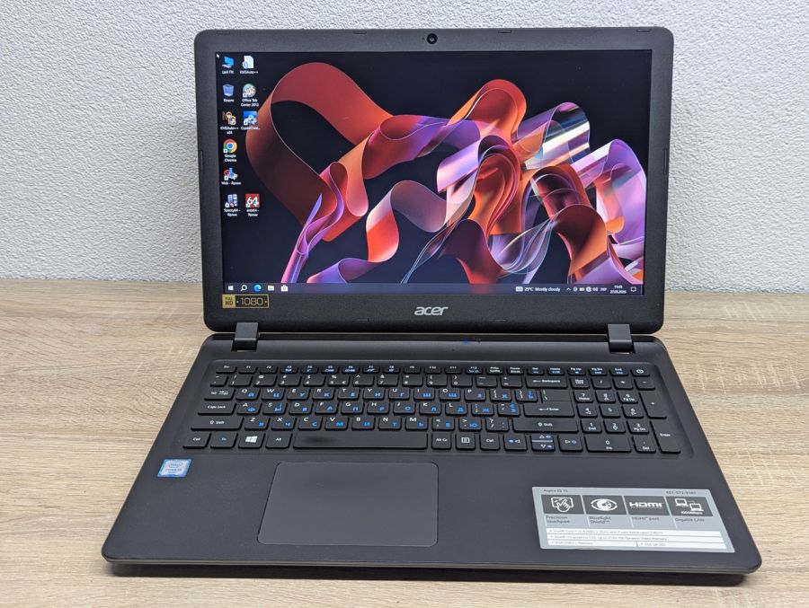 Ноутбук Б/В Acer Aspire ES1-572, Intel Core i5-6200U, DDR3 8 GB, SSD 256GB, 15.6" Full HD